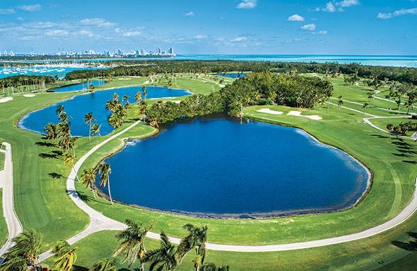 Gorgeous Beachy Chic Condo In Key Biscayne Маями Екстериор снимка