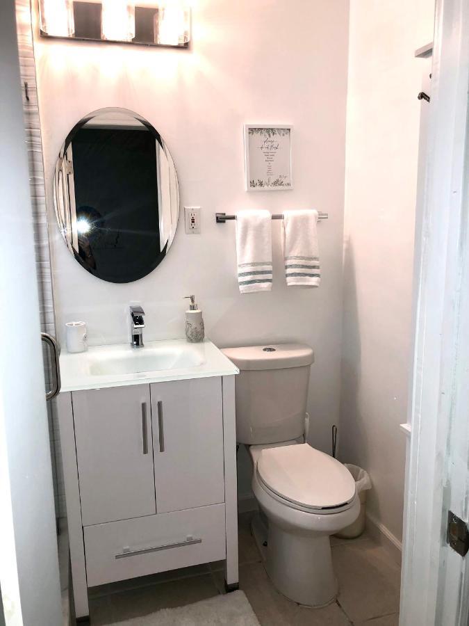 Gorgeous Beachy Chic Condo In Key Biscayne Маями Екстериор снимка