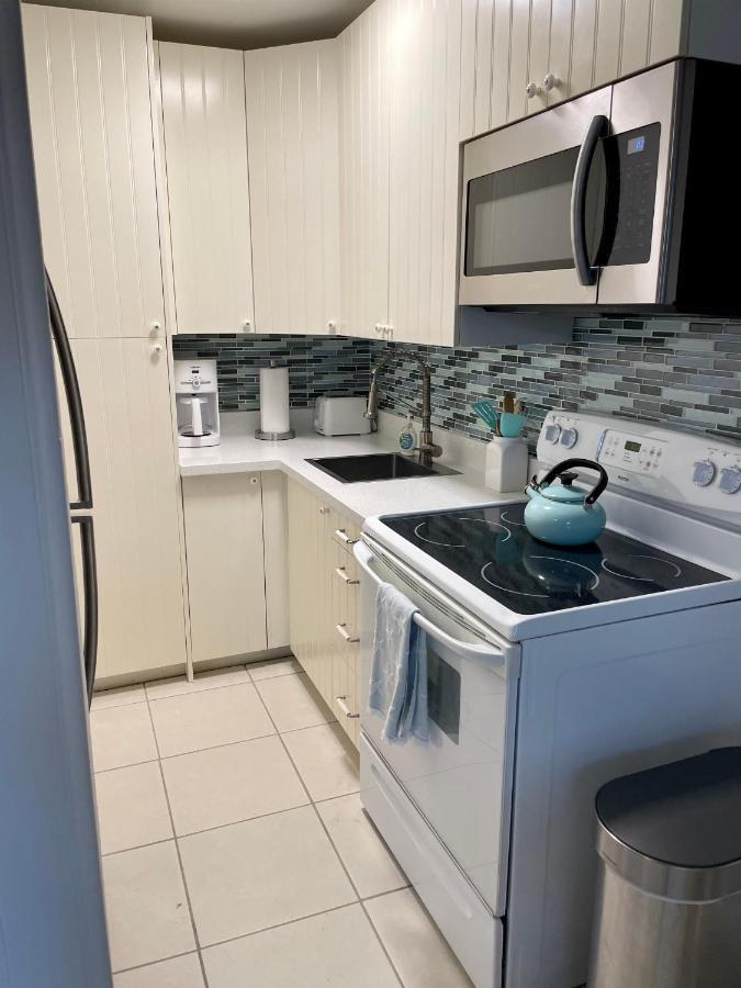 Gorgeous Beachy Chic Condo In Key Biscayne Маями Екстериор снимка